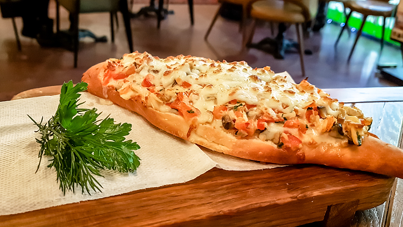 Грузинские экономисты используют традиционное блюдо, чтобы ...