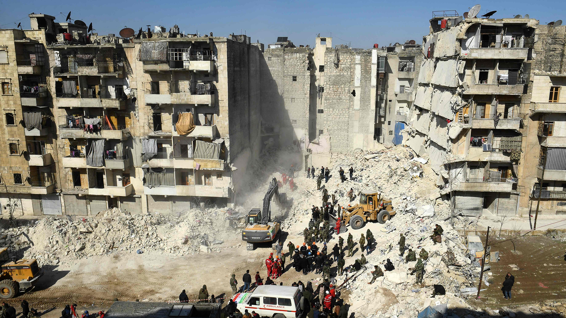 Землетрясение в мире 2024 год. Сирия Алеппо землетрясение 2023. Турция Алеппо землетрясение. Землетрясение в Турции 2023. Землетрясение в Турции 2023 года.