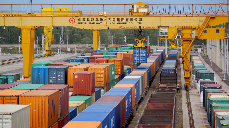 В Синьцзяне создается зона свободной торговли для товарооборота с ...